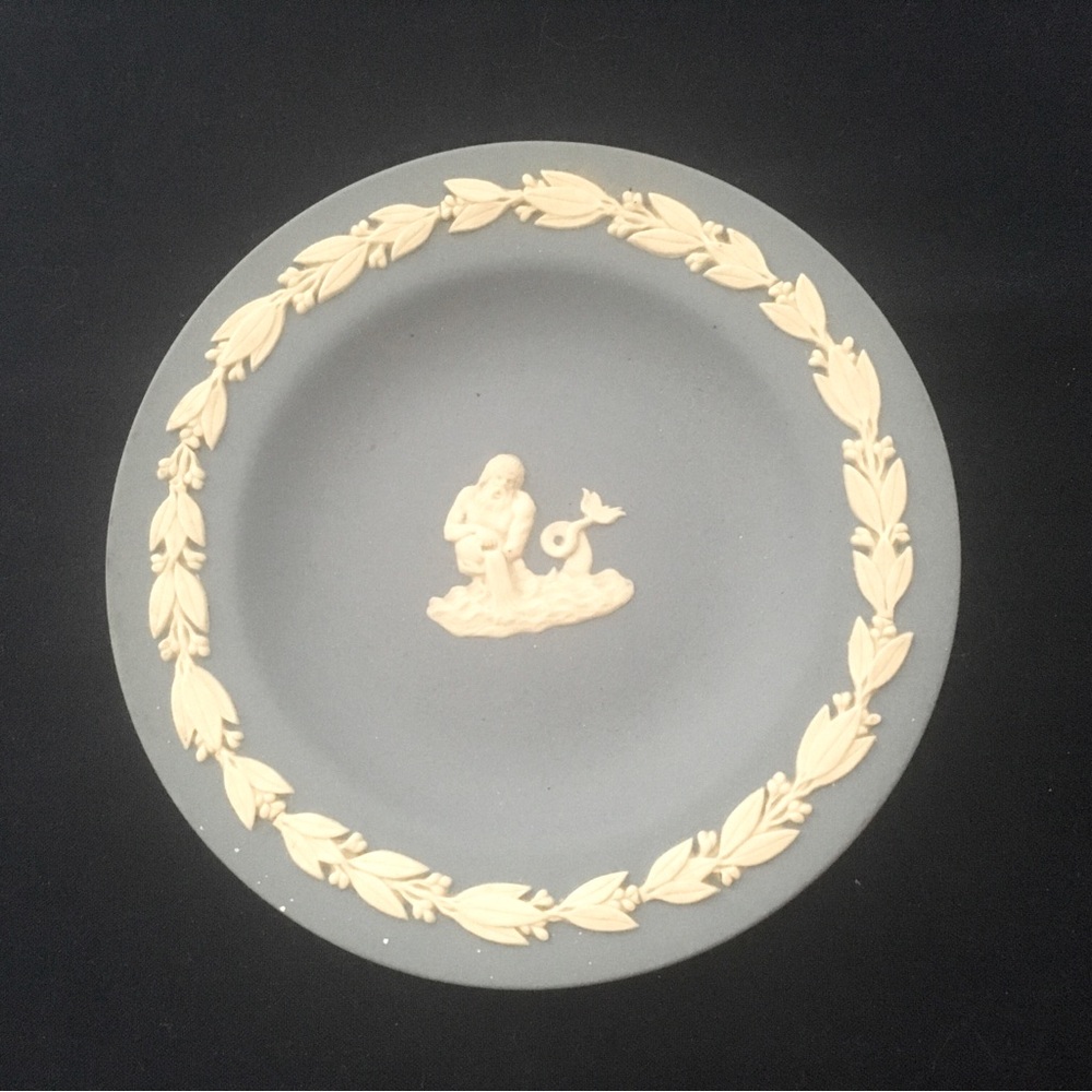 Wedgewood Aquarius plate